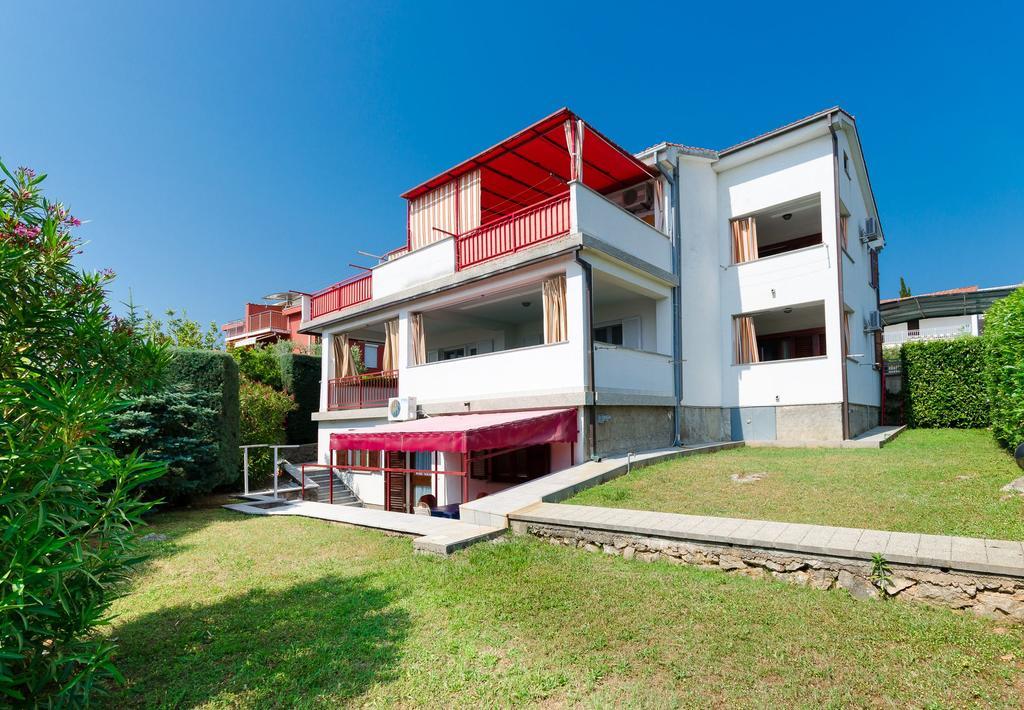 Apartments Miha 克尔克 外观 照片