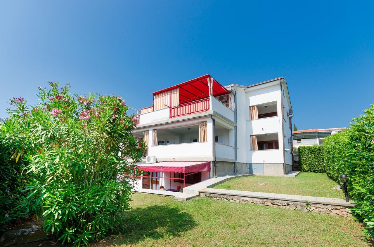 Apartments Miha 克尔克 外观 照片